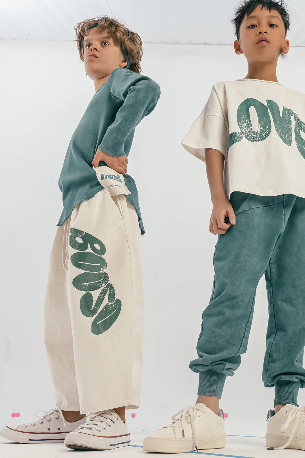 White culotes pants with green detail