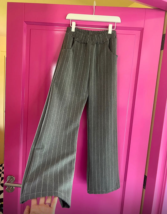 Salty pants grey