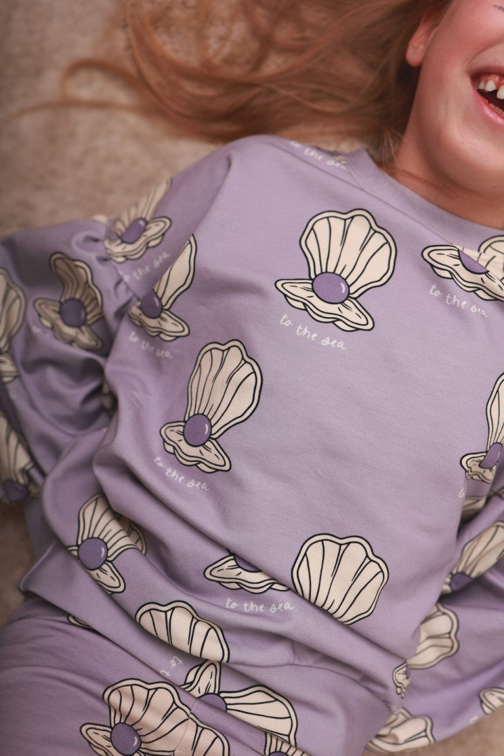 Shell violet sweater