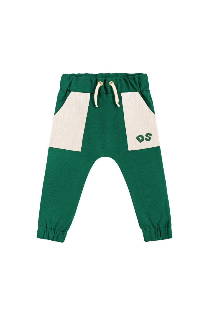 Green pants with knit pockets