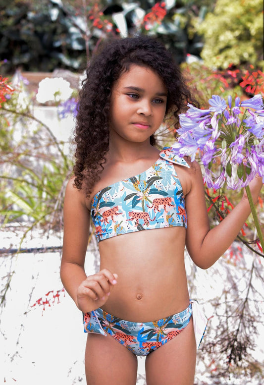 Bikini sher wild