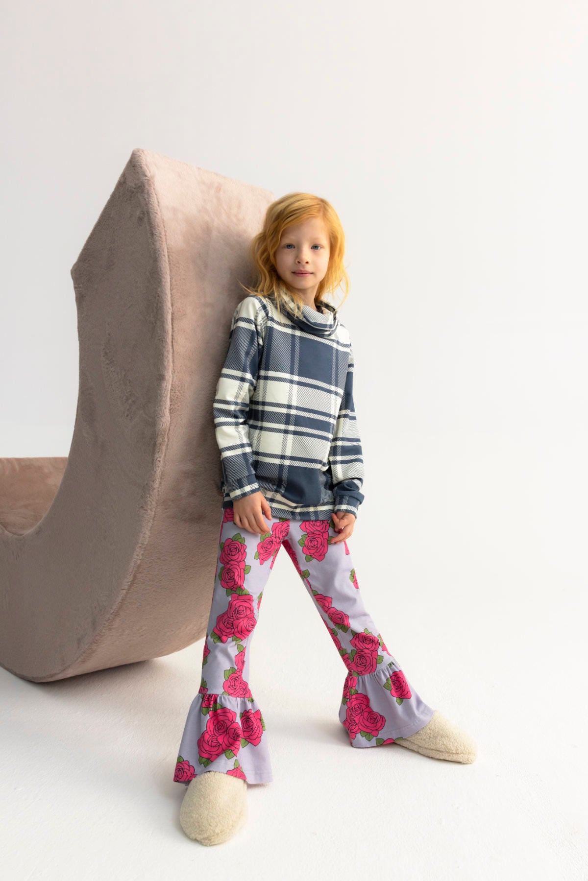 Roses violet funky pants