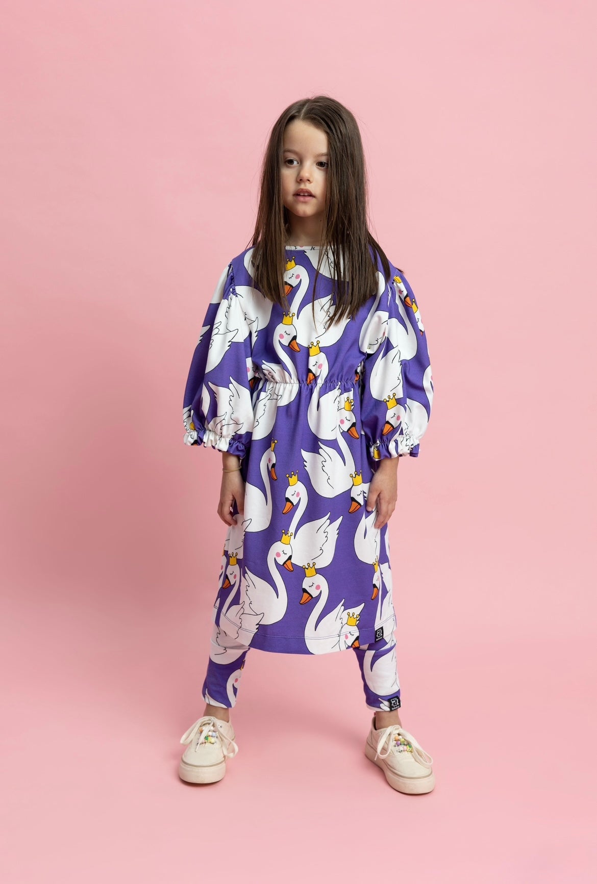 Puffed sleeves dress violet swans